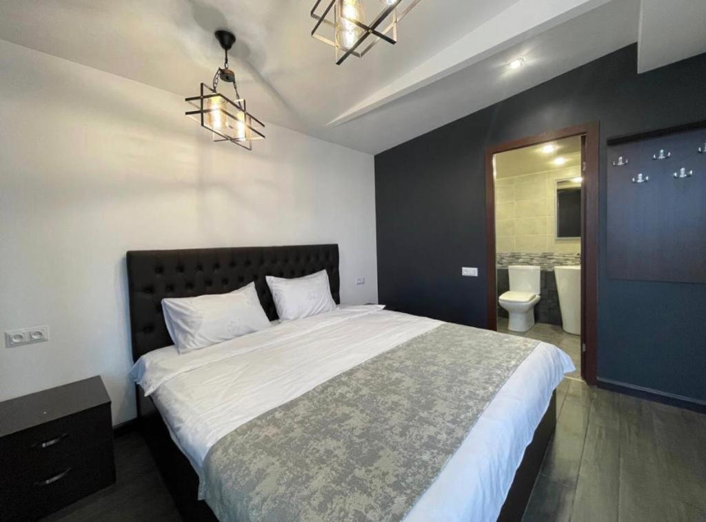 Days Hotel Ереван Экстерьер фото