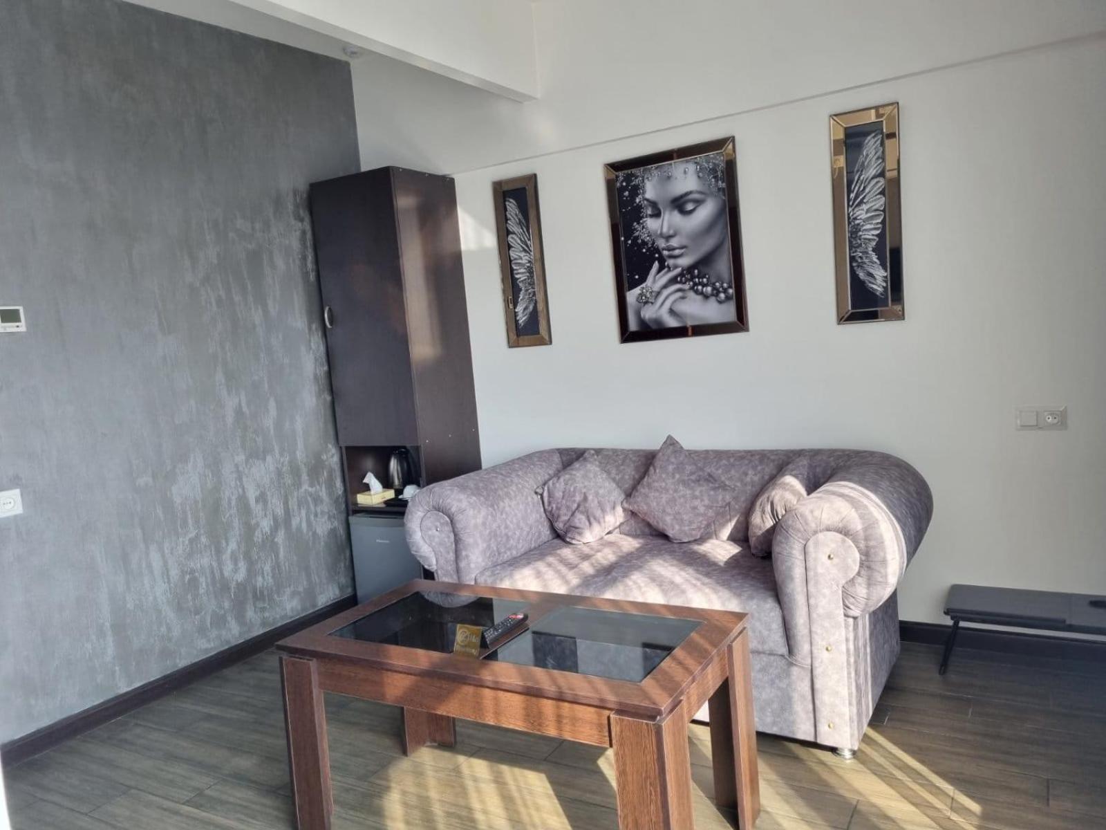 Days Hotel Ереван Экстерьер фото